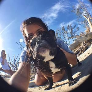 Meet your Posher, Briana